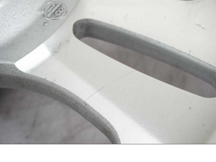 Extrabild6 på Fälg från en Kawasaki VN 1500 Mean Streak -2002 motorcykel.