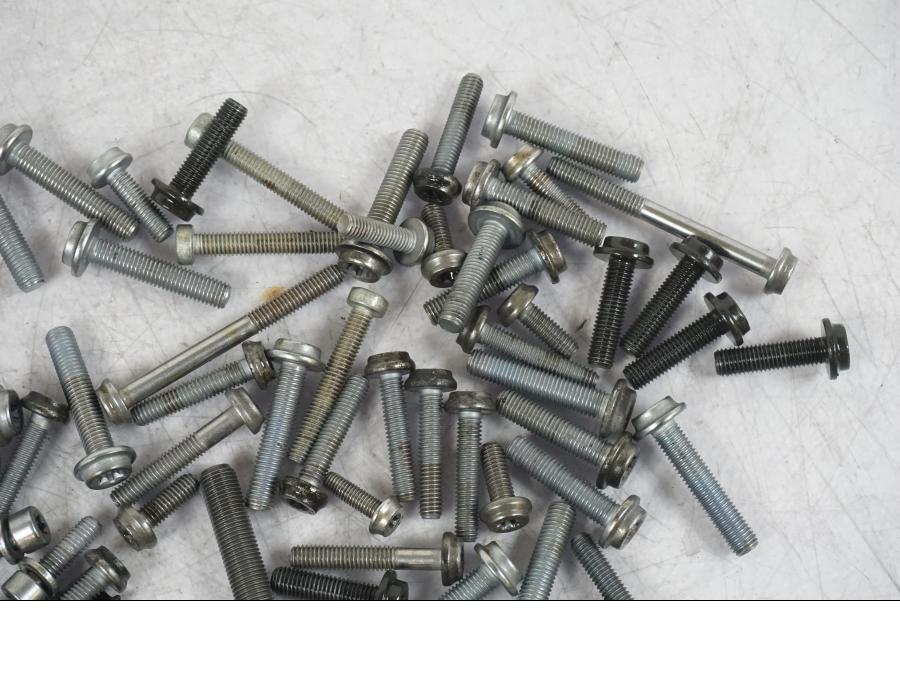 Extrabild4 på Skruv / Mutter etc från en BMW F 750 GS -2020 motorcykel.