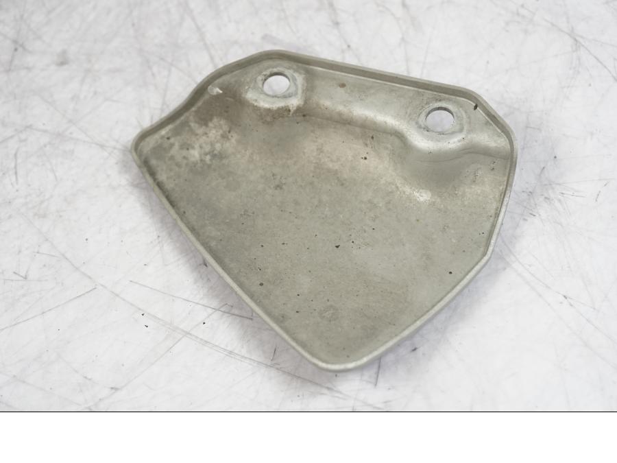 Vänster sida på Bromshuvudcylinderskydd från en BMW R 1200 GS -2005 motorcykel.