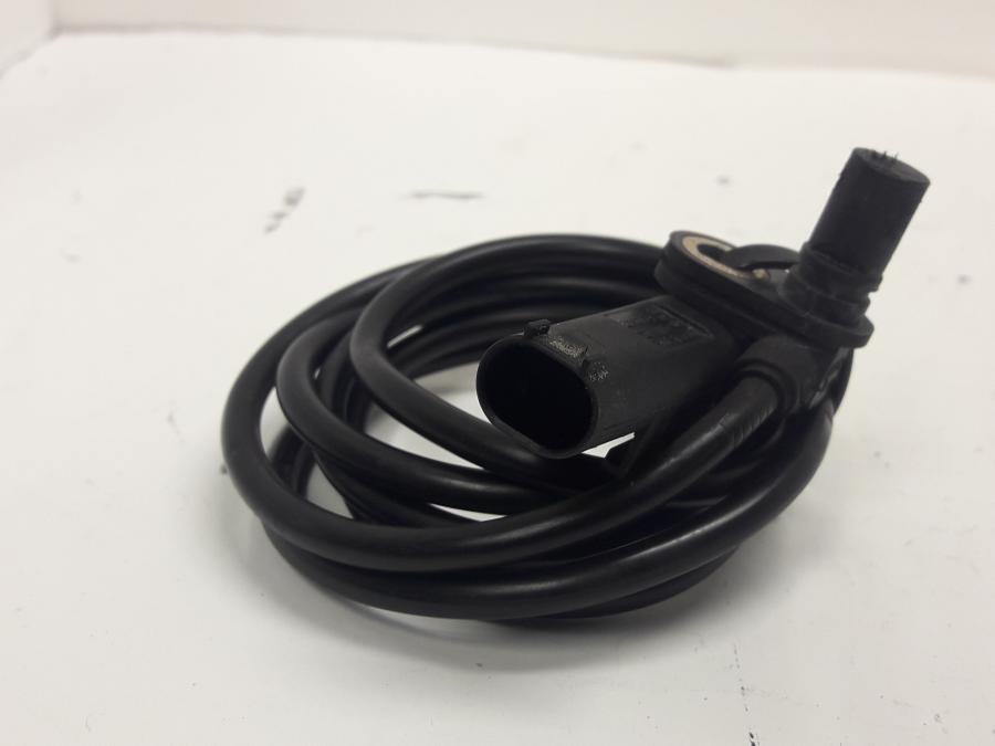 Framsidan på ABS givare från en BMW F 800 ST -2010 motorcykel.