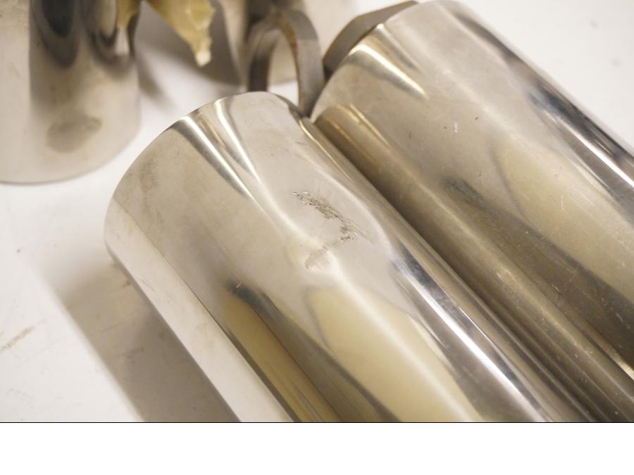 Vänster sida på Gaffelbendekor från en Suzuki VL 800 -2001 motorcykel.