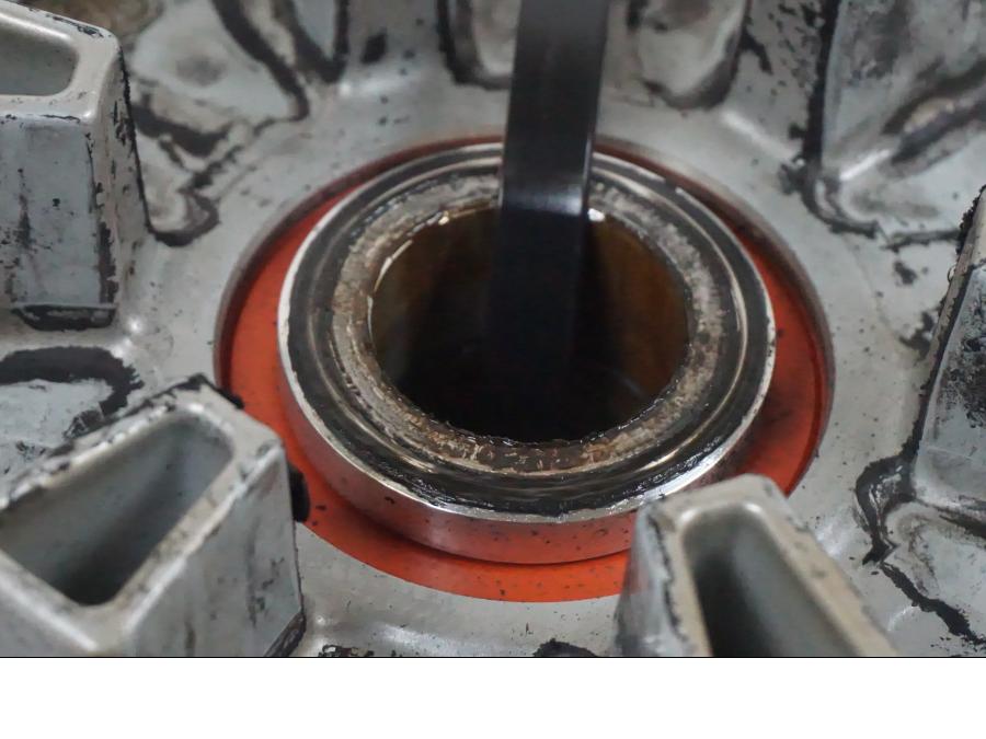 Extrabild2 på Drevfäste från en Husqvarna 701 SUPERMOTO ABS -2016 motorcykel.