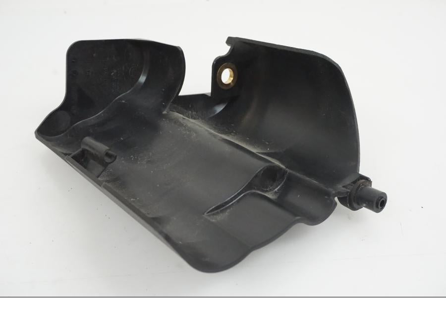 Höger sida på Startmotorkåpa från en BMW R Ninet -2017 motorcykel.