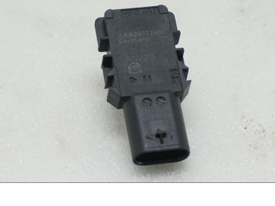 Baksidan pÄ Mapsensor frÄn en Ducati Multistrada 1158 V4 -2021 motorcykel.