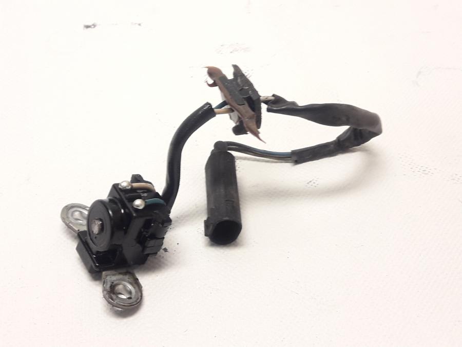 Framsidan på Tändpickup från en BMW F 650 GS -2002 motorcykel.