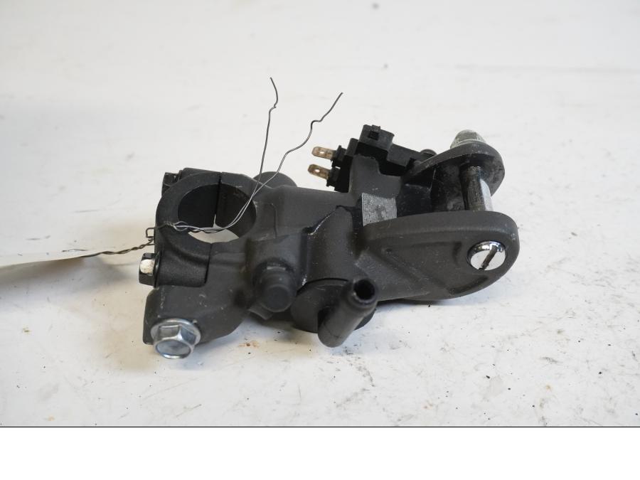 Höger sida på Bromshuvudcylinder från en Honda CBR 1000 RR -2009 motorcykel.