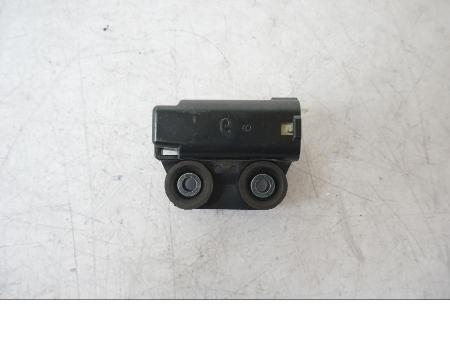 Baksidan pÄ Tilt Sensor frÄn en Yamaha MT-09 -2016 motorcykel.