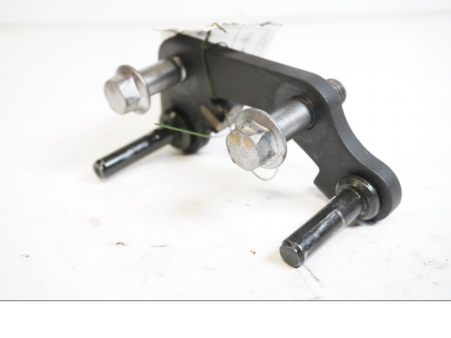 Baksidan pÄ BromsoksfÀste frÄn en Kawasaki Versys 650 -2007 motorcykel.