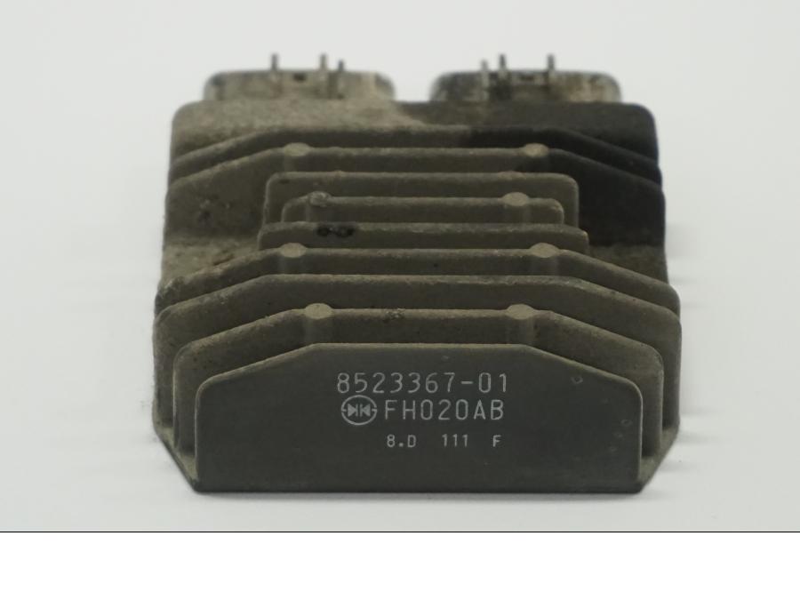 Framsidan på Likriktare från en BMW R 1250 GS -2019 motorcykel.