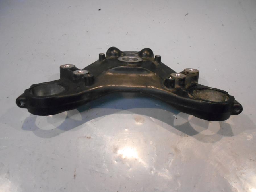 Baksidan på Gaffelkrona från en Honda GL 1800 -2001 motorcykel.