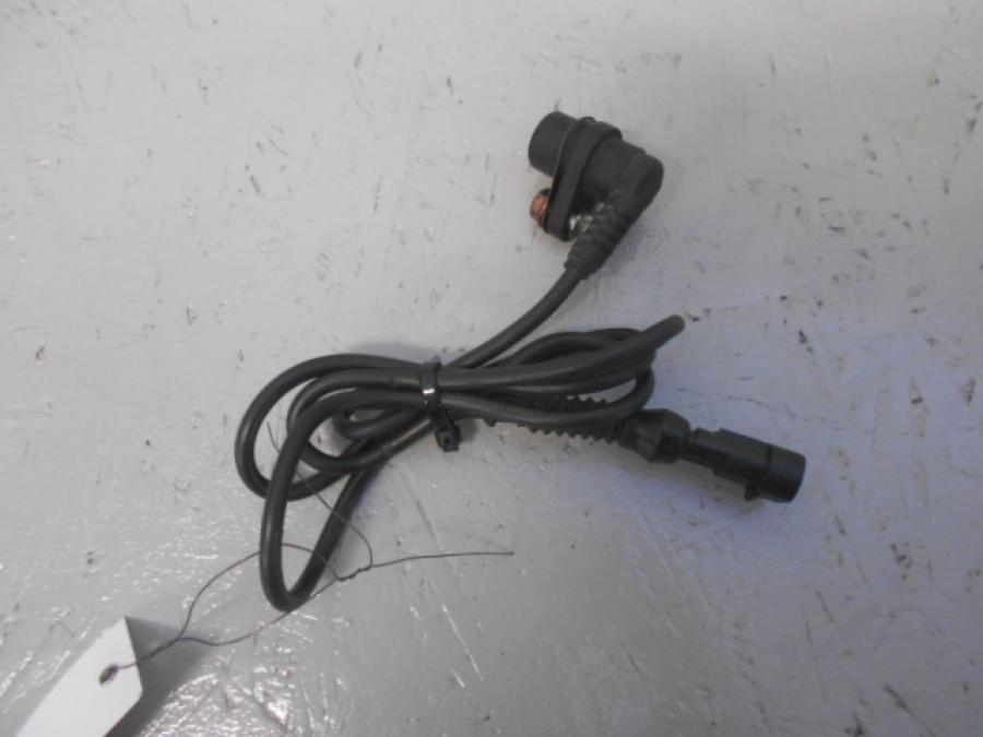 Framsidan på Tändpickup från en Ducati Streetfighter 1098 -2010 motorcykel.