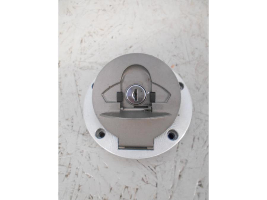 Extrabild1 på Låssats från en Ducati 848 EVO -2011 motorcykel.