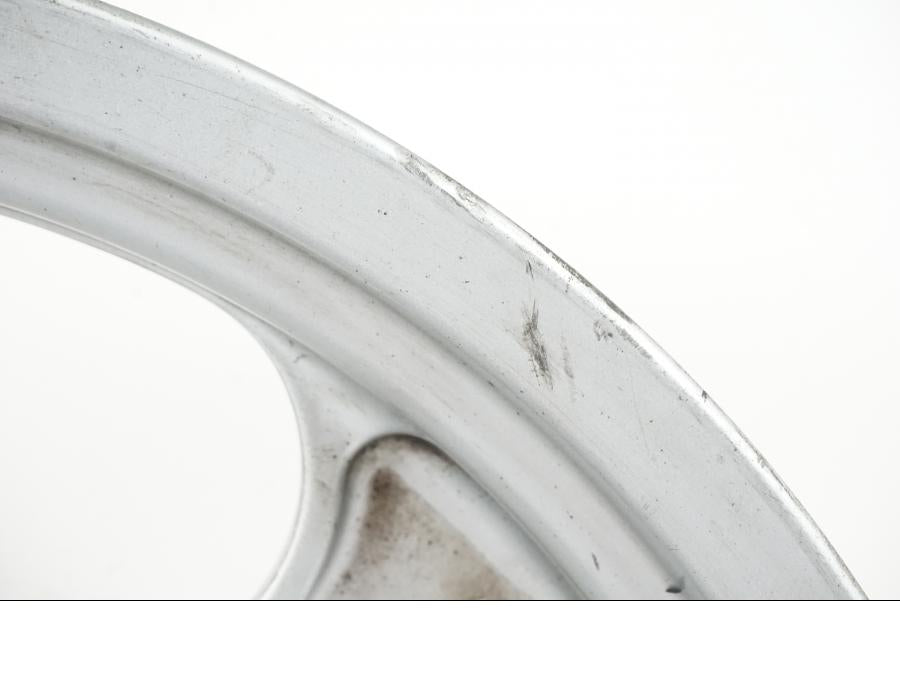 Extrabild6 på Fälg från en BMW K 1100 LT -1999 motorcykel.