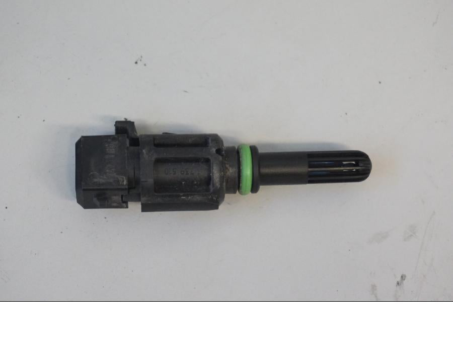 Framsidan på Luftburksensor från en BMW R 1200 GSA -2011 motorcykel.