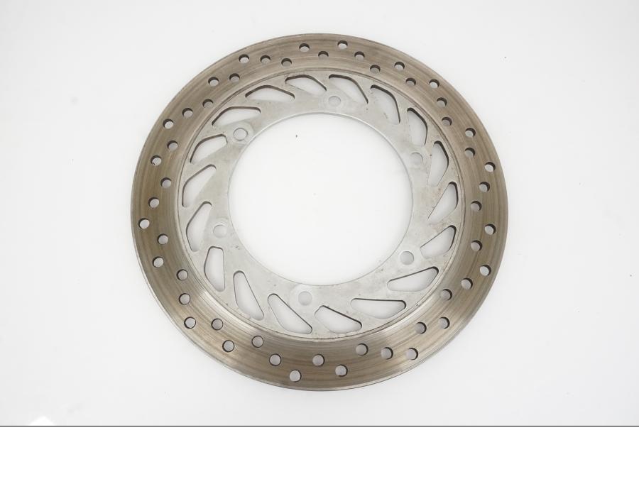 Baksidan på Bromsskiva från en Honda CB 750 SF -1999 motorcykel.