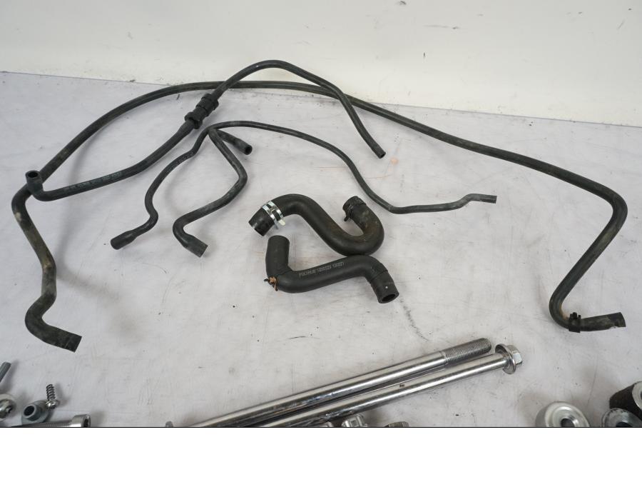 Extrabild1 pÄ Skruv / Mutter etc frÄn en Triumph Bonneville T120 -2021 motorcykel.