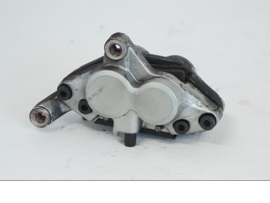 Snett uppifrÄn pÄ Bromsok frÄn en Yamaha TDM 850 -1998 motorcykel.