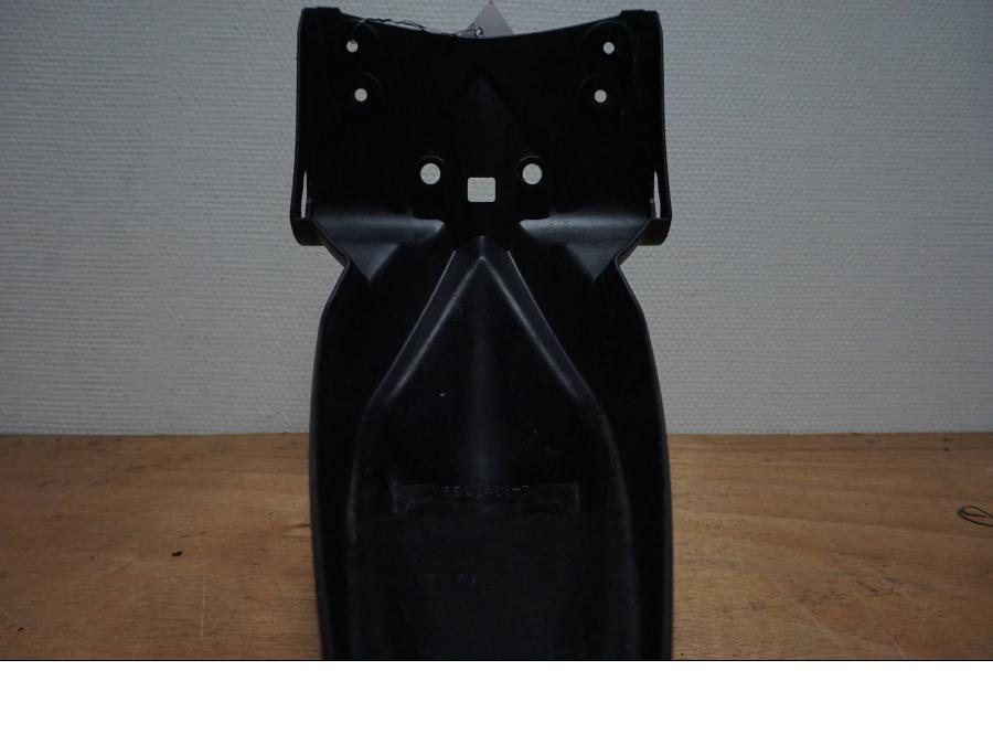 Vänster sida på Skylthållare från en Kawasaki Z 1000 -2008 motorcykel.