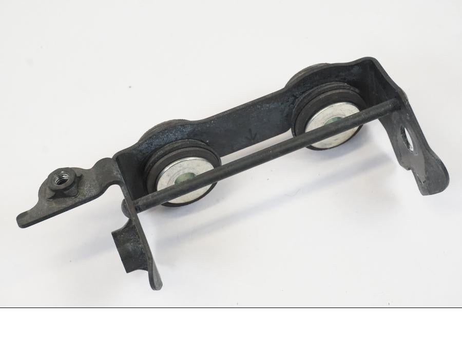 Baksidan på Bensintankfäste från en Yamaha MT-07 -2016 motorcykel.