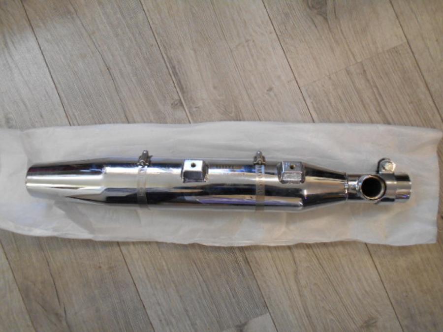 Baksidan på Ljuddämpare från en H-D Sportster 883 XL -2009 motorcykel.