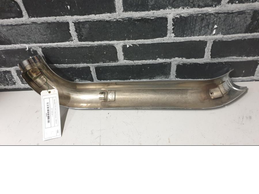 Baksidan på Värmeskydd från en Kawasaki VN 1500 Mean Streak -2003 motorcykel.