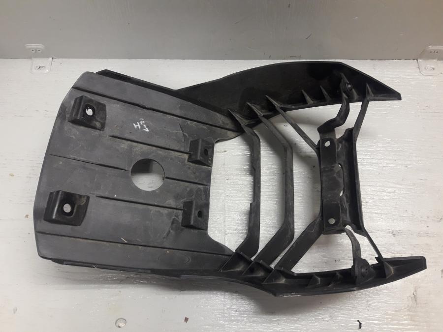 Baksidan på Magkåpa från en KTM 125 Duke -2017 motorcykel.