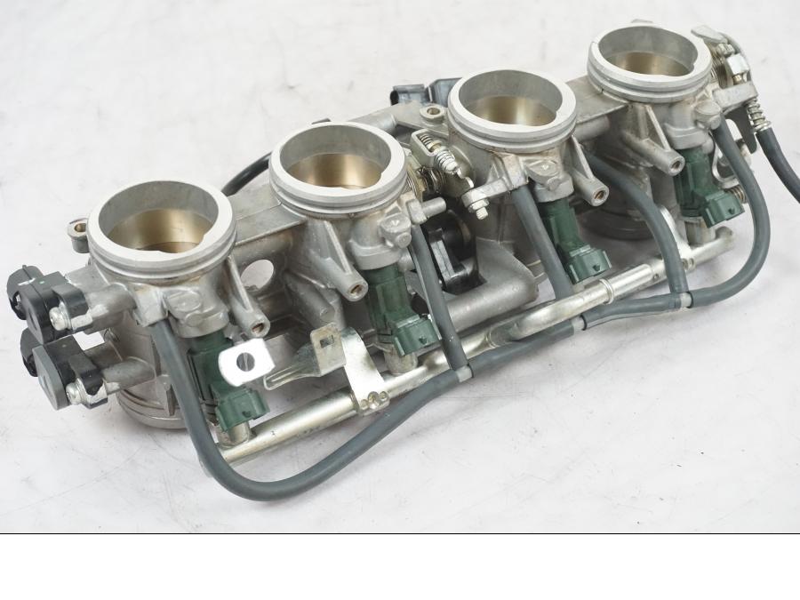 Extrabild6 på Spjällhus från en Kawasaki ZZ-R 1400 -2009 motorcykel.