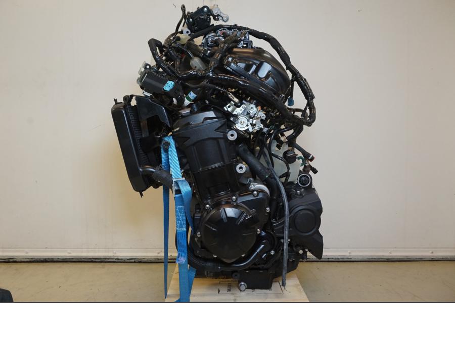 Extrabild3 på Motorpaket från en Kawasaki Z 900 -2021 motorcykel.