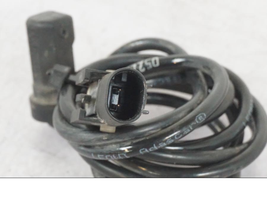 Höger sida på ABS givare från en BMW R 1200 GSA -2012 motorcykel.