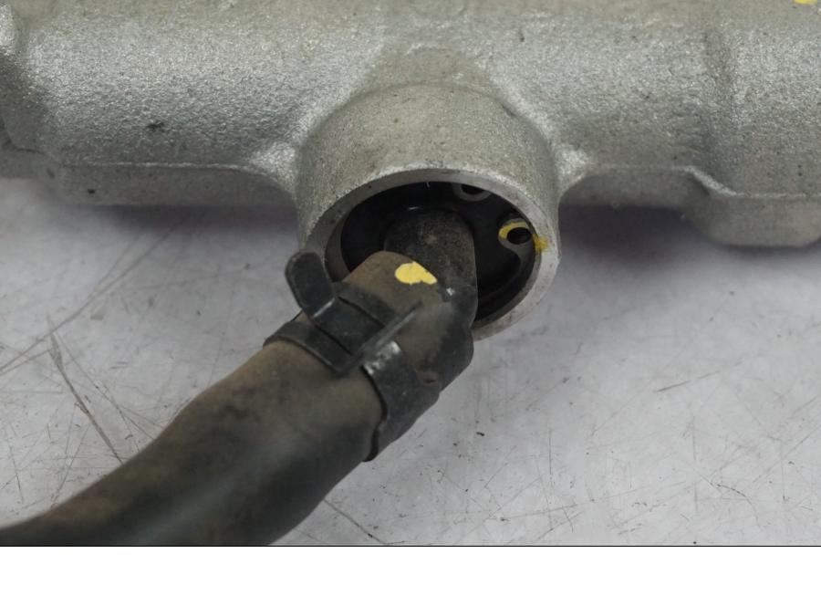 Extrabild2 på Bromshuvudcylinder från en Kawasaki Z 900 -2019 motorcykel.