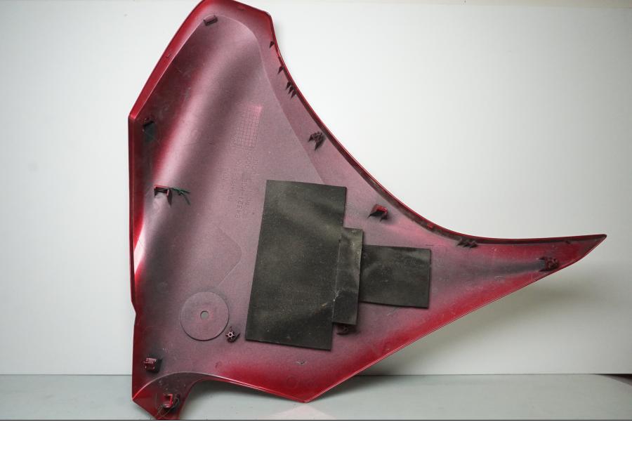 Extrabild1 på Sidkåpa från en Honda VFR 1200 -2014 motorcykel.