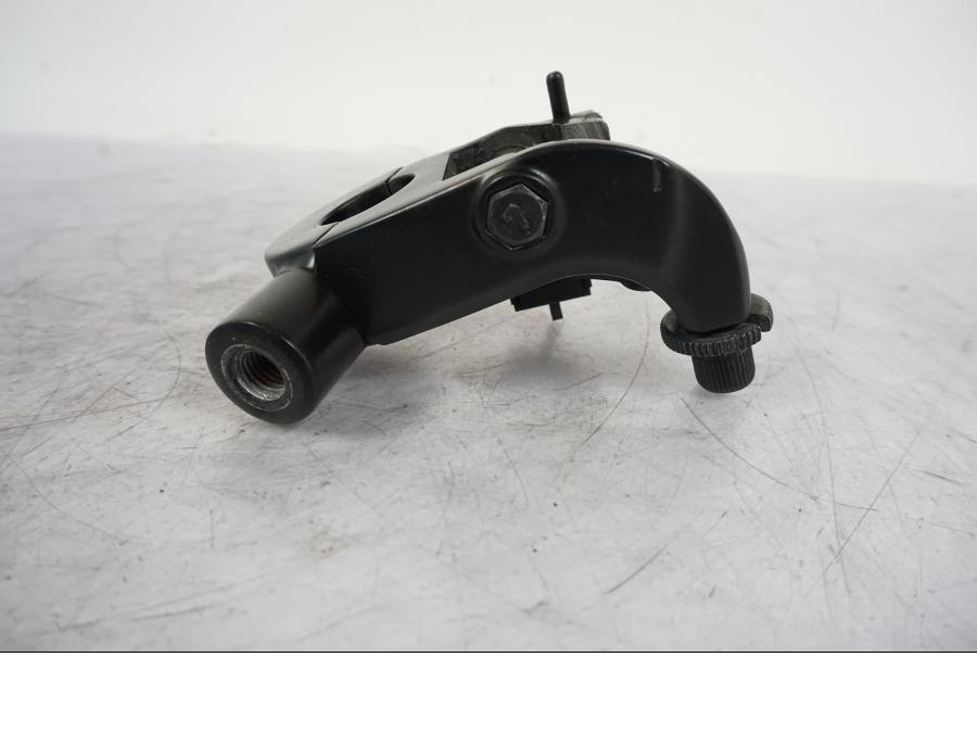 Snett uppifrån på Kopplingsklo från en Kawasaki Versys 650 -2014 motorcykel.