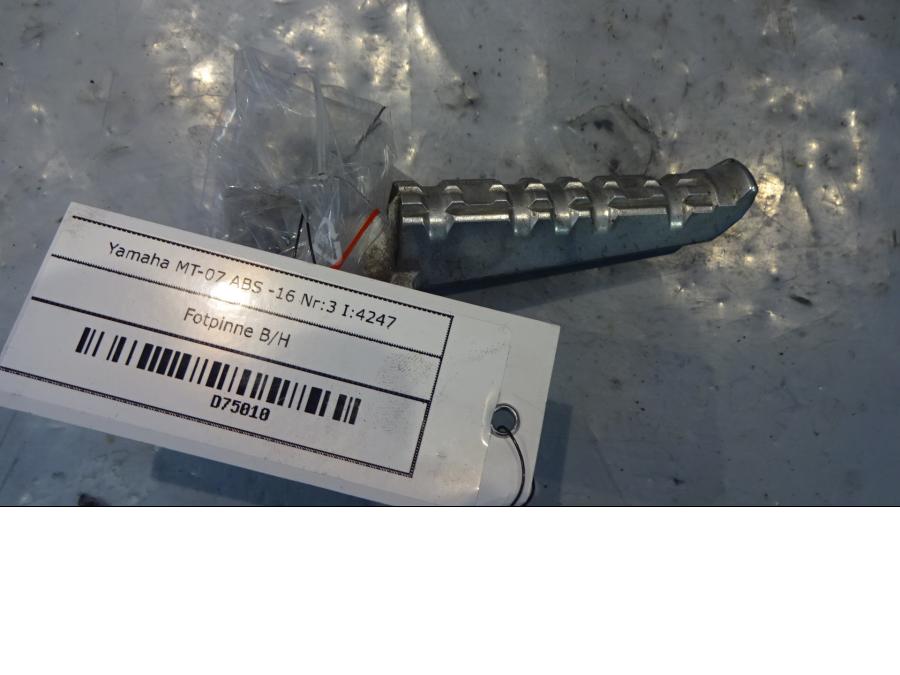 Framsidan på Fotpinne från en Yamaha MT-07 -2016 motorcykel.