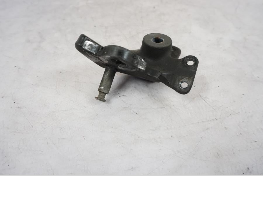 Baksidan på Sidostödsfäste från en KTM 790 Duke -2018 motorcykel.