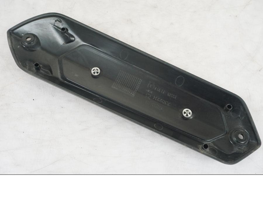 Snett uppifrån på Bensintankdekor från en Triumph Tiger Explorer -2013 motorcykel.