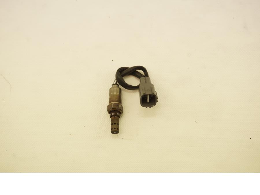 Framsidan på Lambdasond från en Kawasaki ZX-6R -2008 motorcykel.