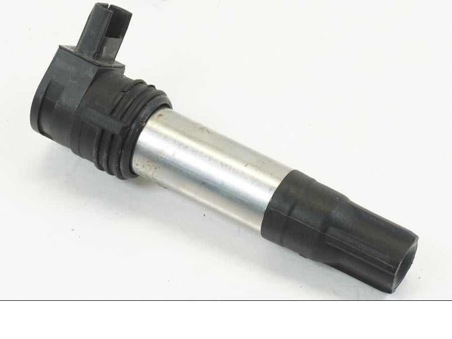 Baksidan på Tändspole från en BMW R 1200 GS -2018 motorcykel.