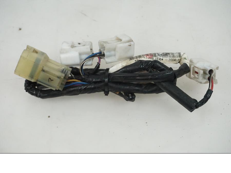 Baksidan på Kablage från en Honda CBR 1000 -2005 motorcykel.