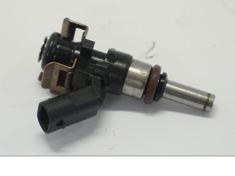 Framsidan pÄ Spridare frÄn en BMW R 1250 GS -2019 motorcykel.