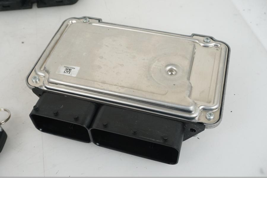 Extrabild3 på Låssats från en BMW F 750 GS -2019 motorcykel.