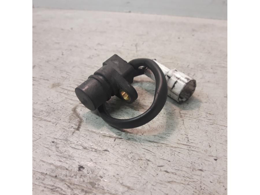 Framsidan på Hastighetsgivare från en Yamaha XVS 1100 -2001 motorcykel.