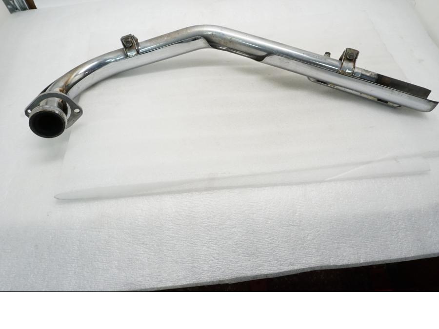 Baksidan pÄ Grenrör frÄn en Yamaha XVZ 13TD -1999 motorcykel.