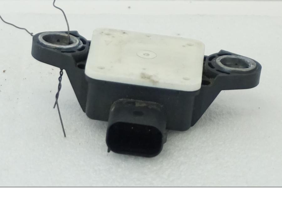 Höger sida pÄ Tilt Sensor frÄn en KTM 1290 Super Adventure R -2021 motorcykel.