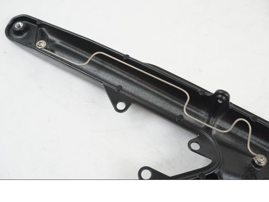 Extrabild1 på Bakram från en KTM 1290 Super Duke R EVO -2023 motorcykel.