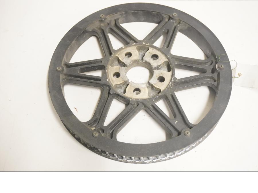 Höger sida på Remdrev från en Yamaha XV 1700 -2003 motorcykel.