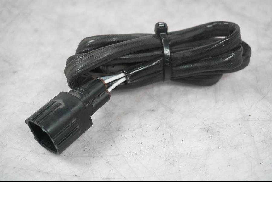 Höger sida på Lambdasond från en Kawasaki ZX-10R -2008 motorcykel.