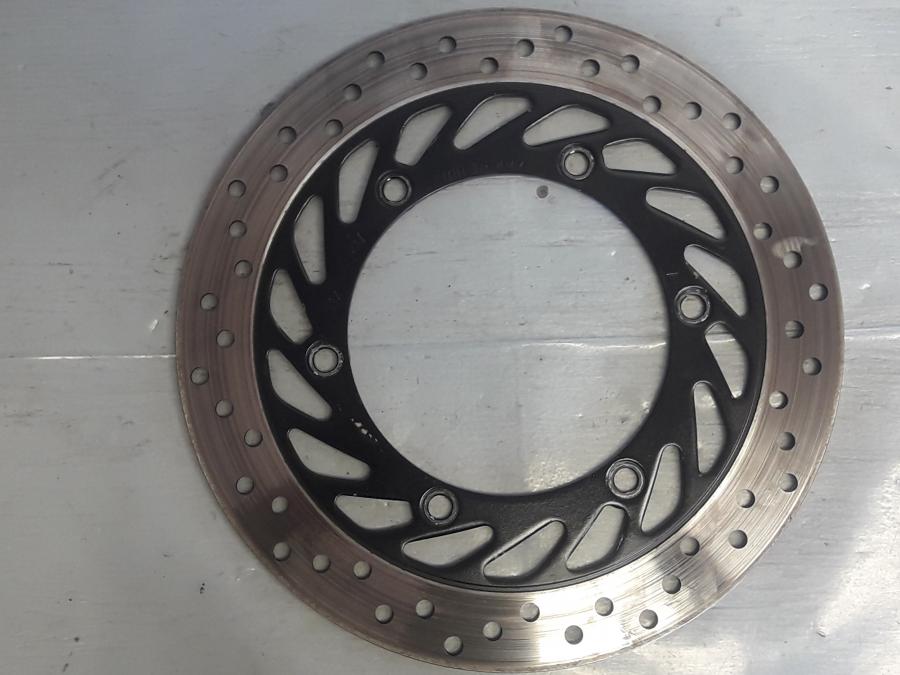 Framsidan på Bromsskiva från en Honda CB 750 SF -1999 motorcykel.