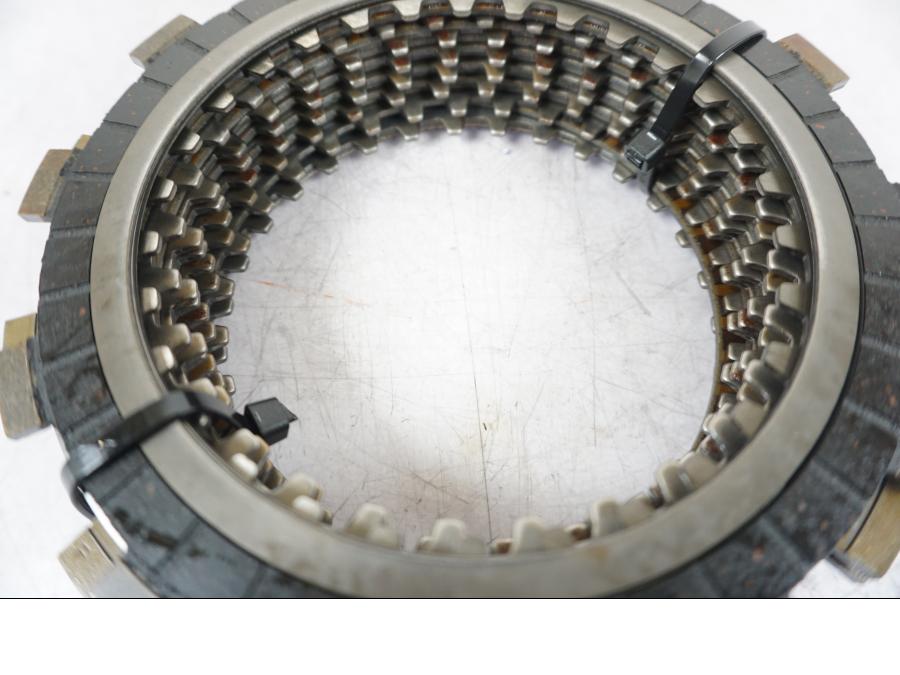 Höger sida på Lameller från en Yamaha FJR 1300 -2005 motorcykel.