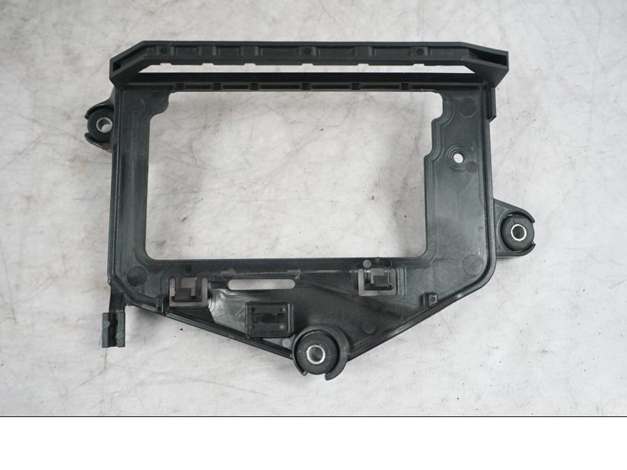 Baksidan på Fäste från en BMW S 1000 XR -2019 motorcykel.