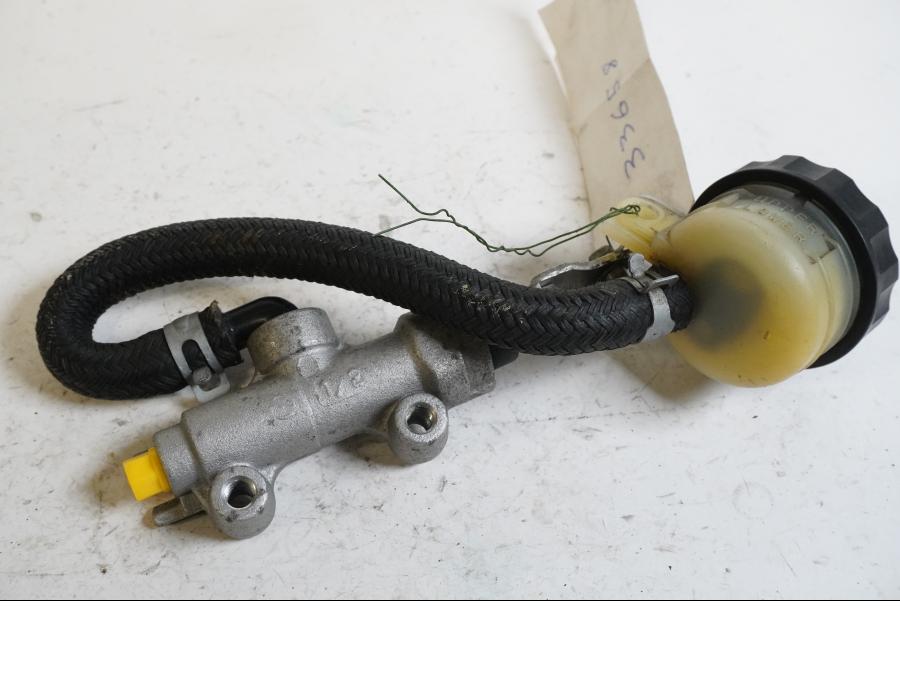 Vänster sida på Bromshuvudcylinder från en Kawasaki ZX-10R -2007 motorcykel.